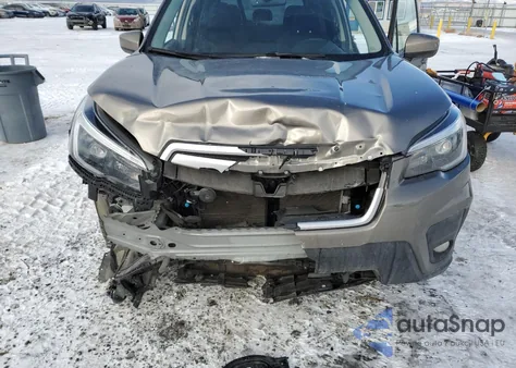 2021 Subaru Forester Premium z USA, uszkodzony, nr VIN JF2SKAJC0MH428659